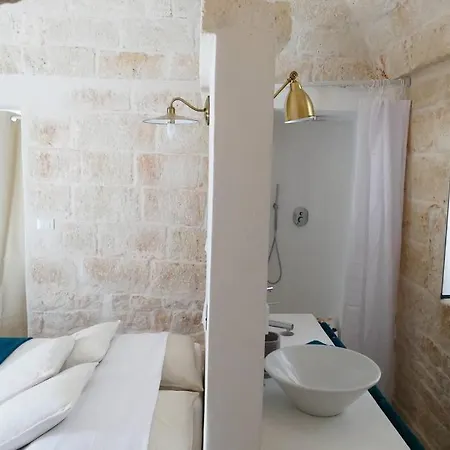 Trullo Ficoli ヴィラ オストゥーニ