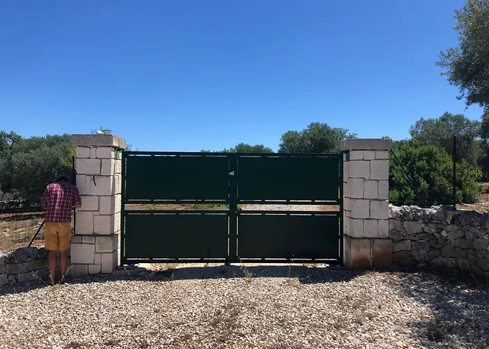 Trullo Ficoli * Ostuni